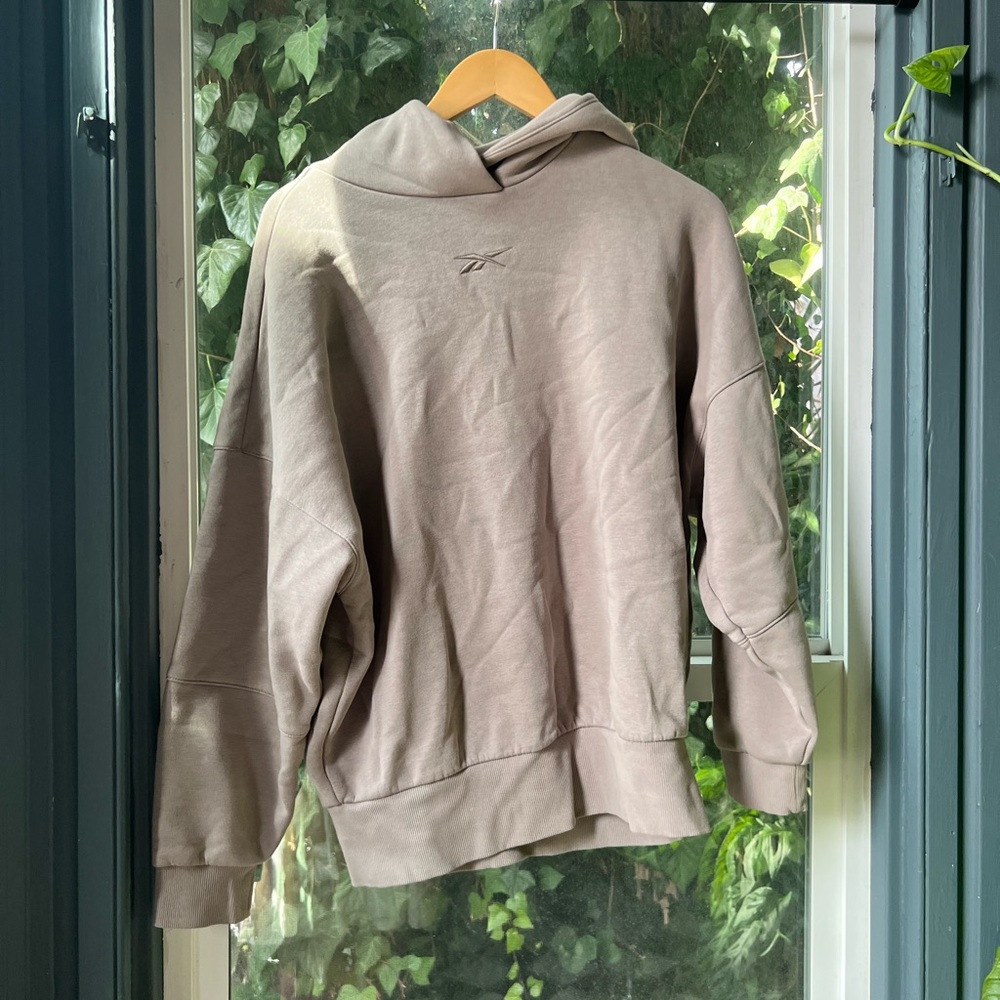 Reebok drop sleeve hoodie